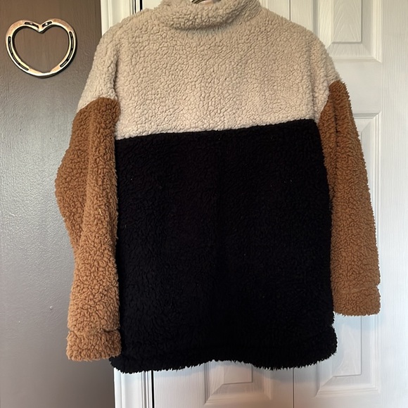 Thread & Supply Sherpa Sweatshirt - Picture 3 of 3